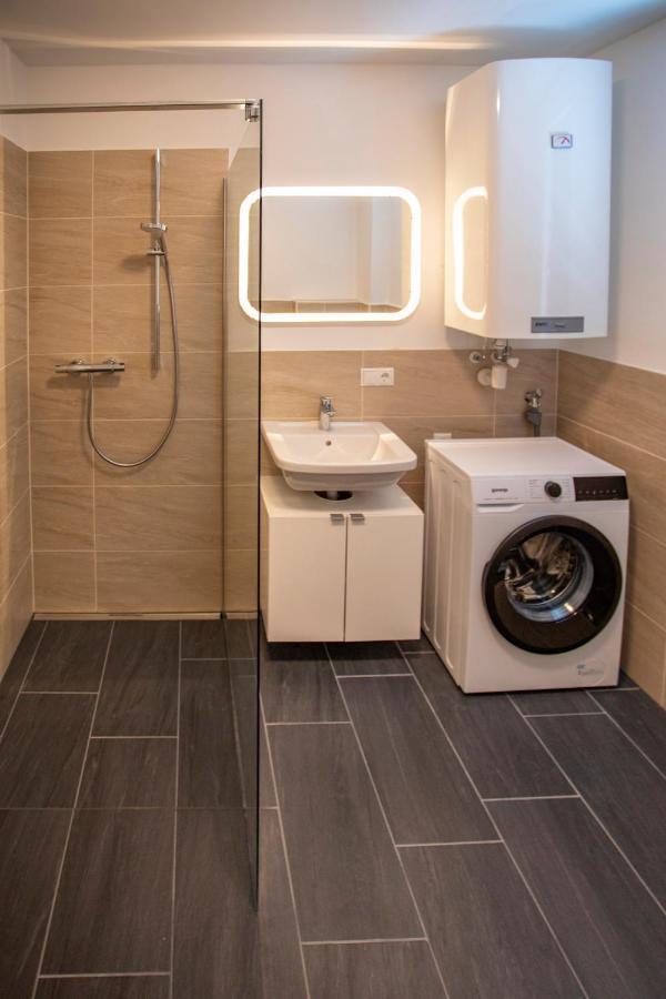 Innsbruck East Side Apartment I Free Street Parking ภายนอก รูปภาพ